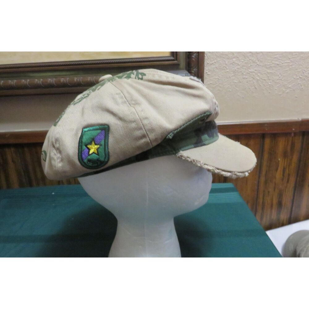 HEADERS NEWSBOY CAP WITH CAMO INSIDE SIZE   L